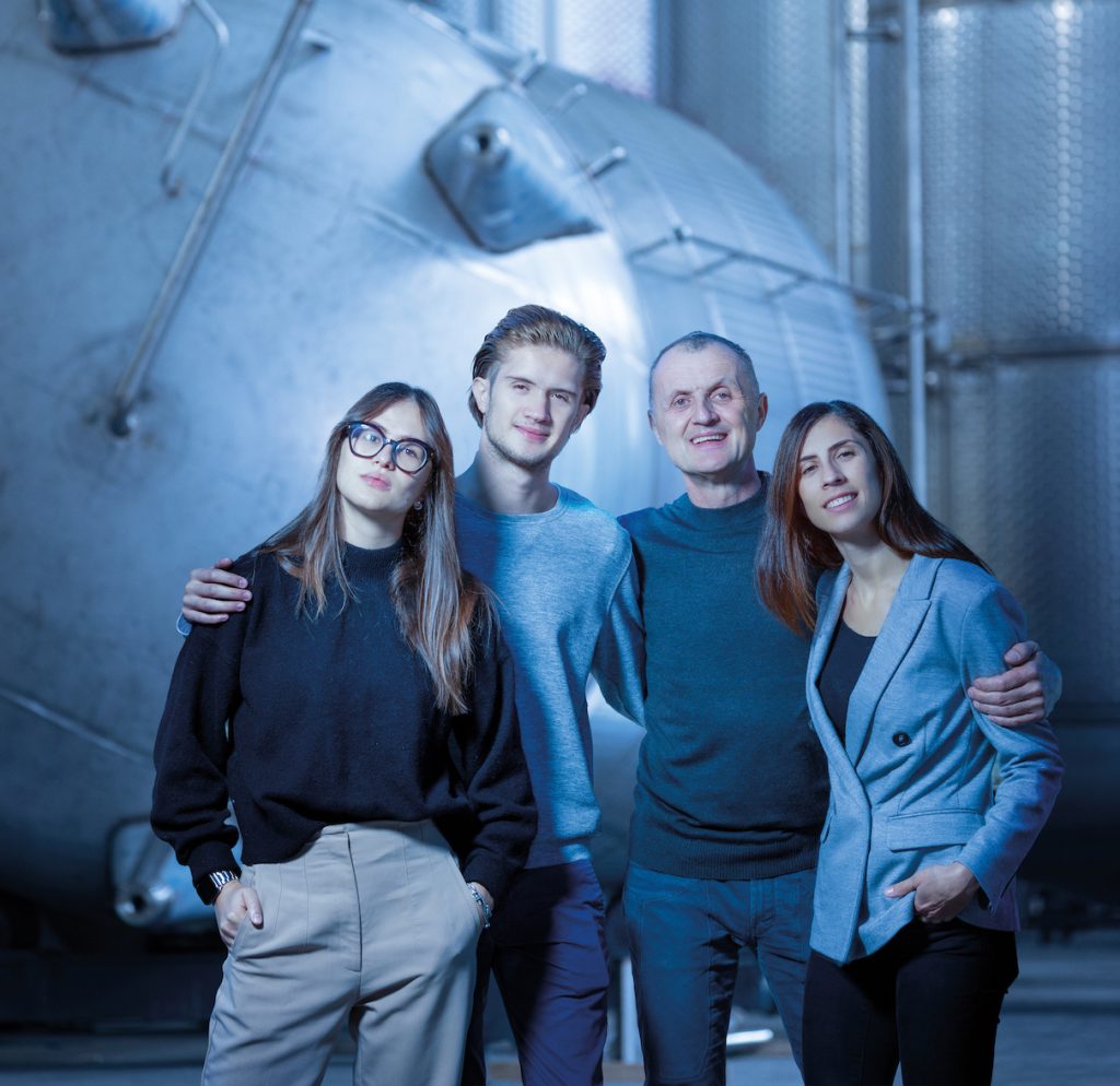 Famiglia Gortani - Un team per l'enologia per le cantine vitivinicole