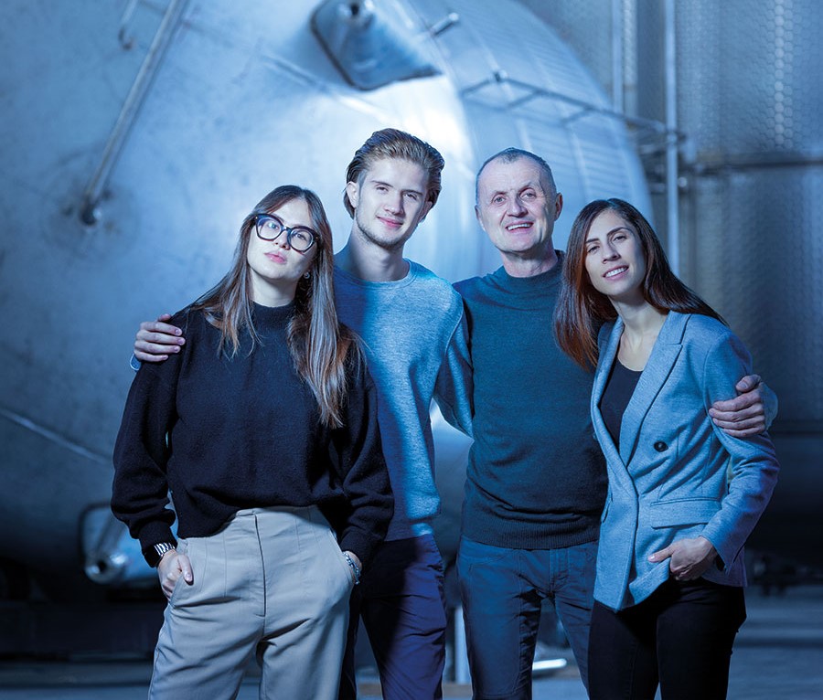 Famiglia Gortani - Un team per l'enologia per le cantine vitivinicole